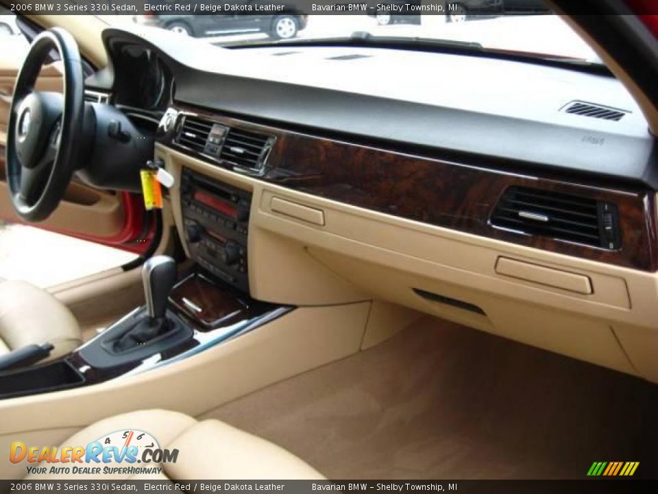 2006 BMW 3 Series 330i Sedan Electric Red / Beige Dakota Leather Photo #18