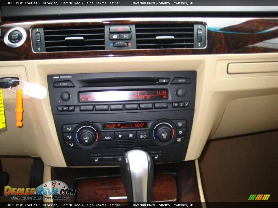 2006 BMW 3 Series 330i Sedan Electric Red / Beige Dakota Leather Photo #22