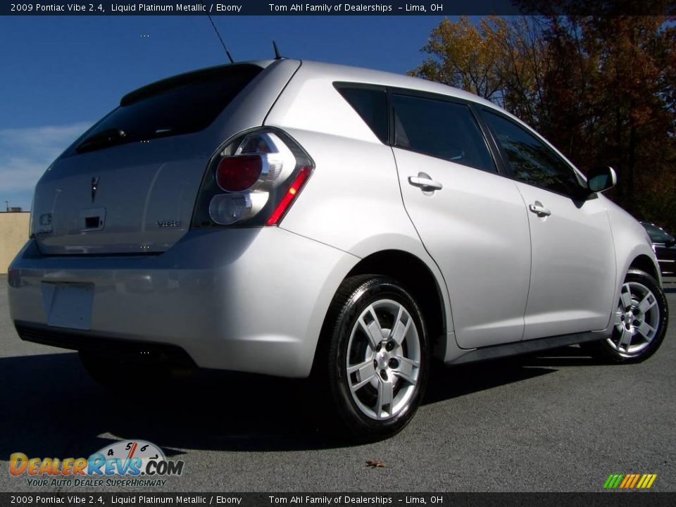2009 Pontiac Vibe 2.4 Liquid Platinum Metallic / Ebony Photo #6