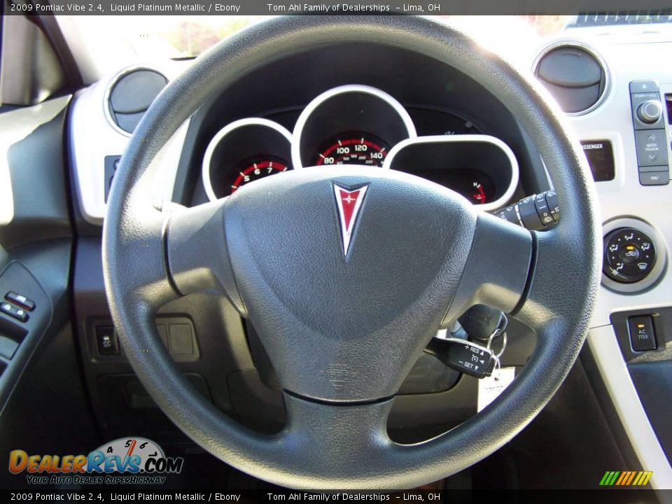 2009 Pontiac Vibe 2.4 Liquid Platinum Metallic / Ebony Photo #15