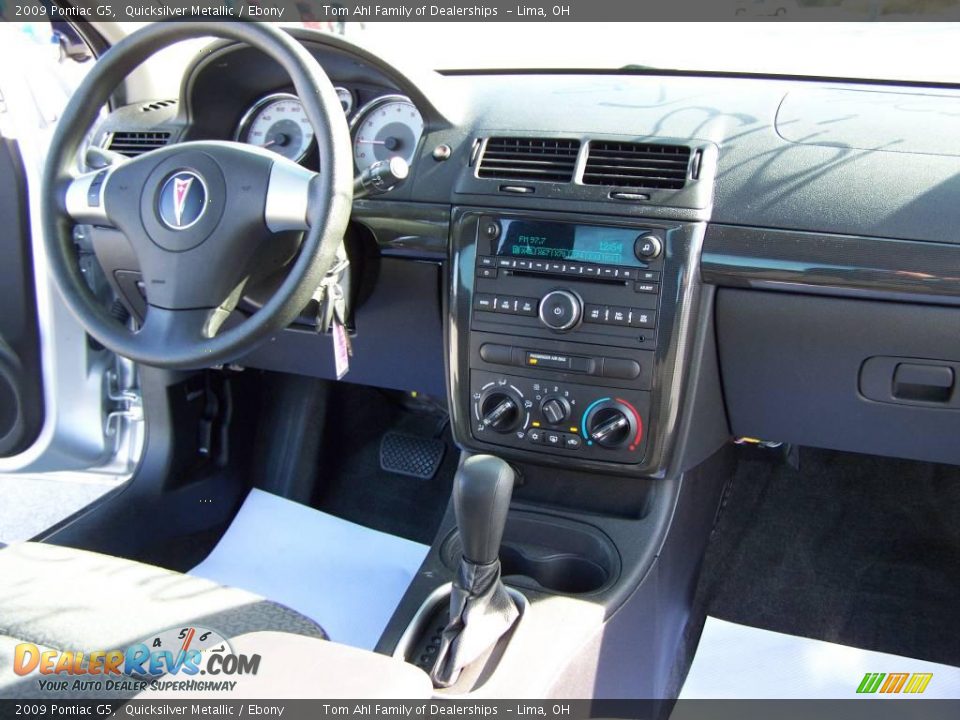 2009 Pontiac G5 Quicksilver Metallic / Ebony Photo #10