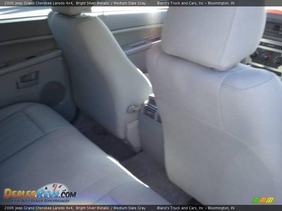 2006 Jeep Grand Cherokee Laredo 4x4 Bright Silver Metallic / Medium Slate Gray Photo #16