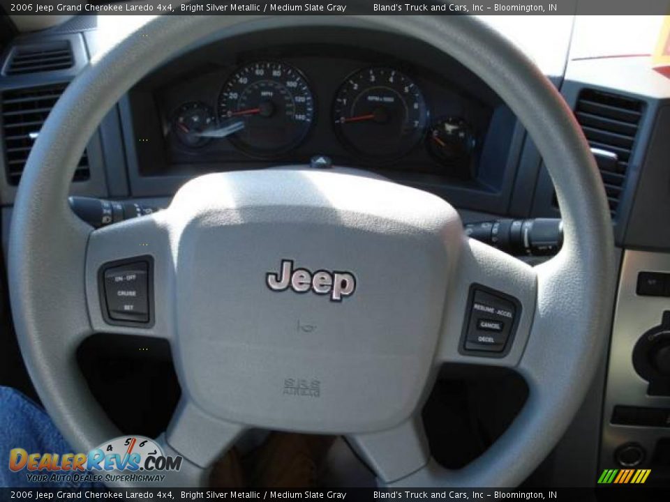 2006 Jeep Grand Cherokee Laredo 4x4 Bright Silver Metallic / Medium Slate Gray Photo #17
