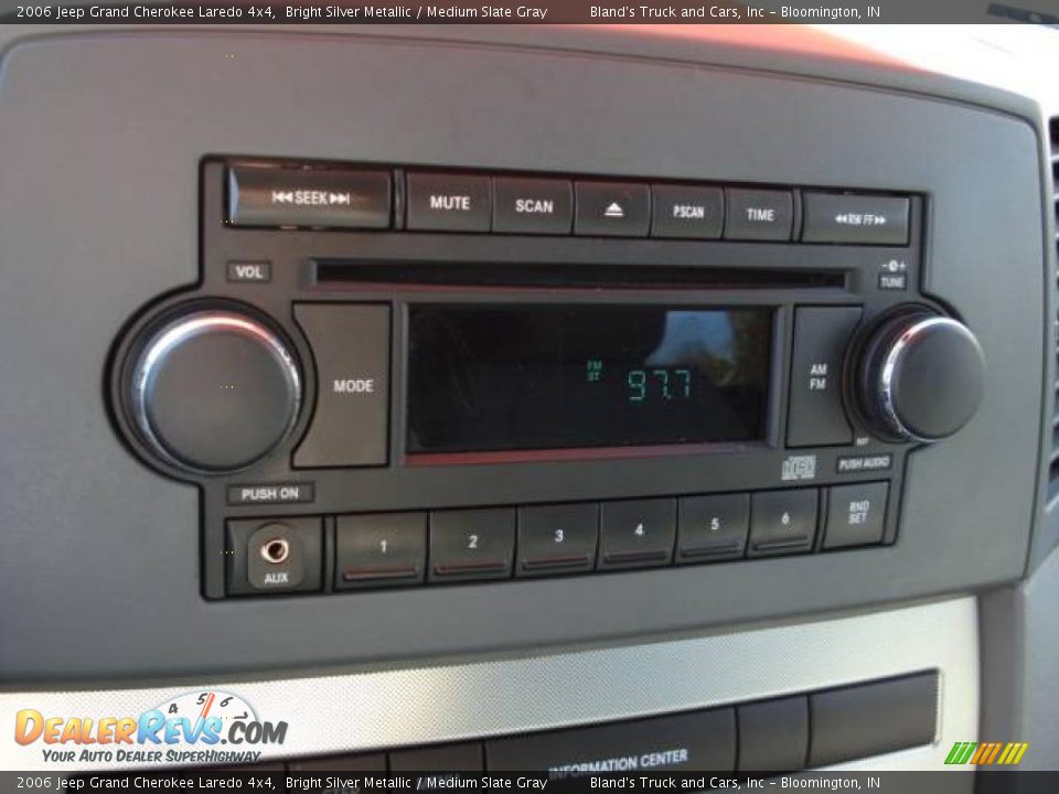 2006 Jeep Grand Cherokee Laredo 4x4 Bright Silver Metallic / Medium Slate Gray Photo #18