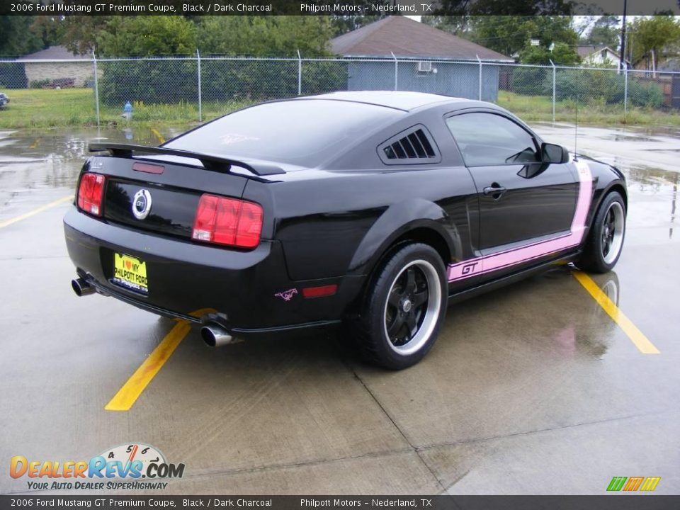 2006 Ford Mustang GT Premium Coupe Black / Dark Charcoal Photo #3