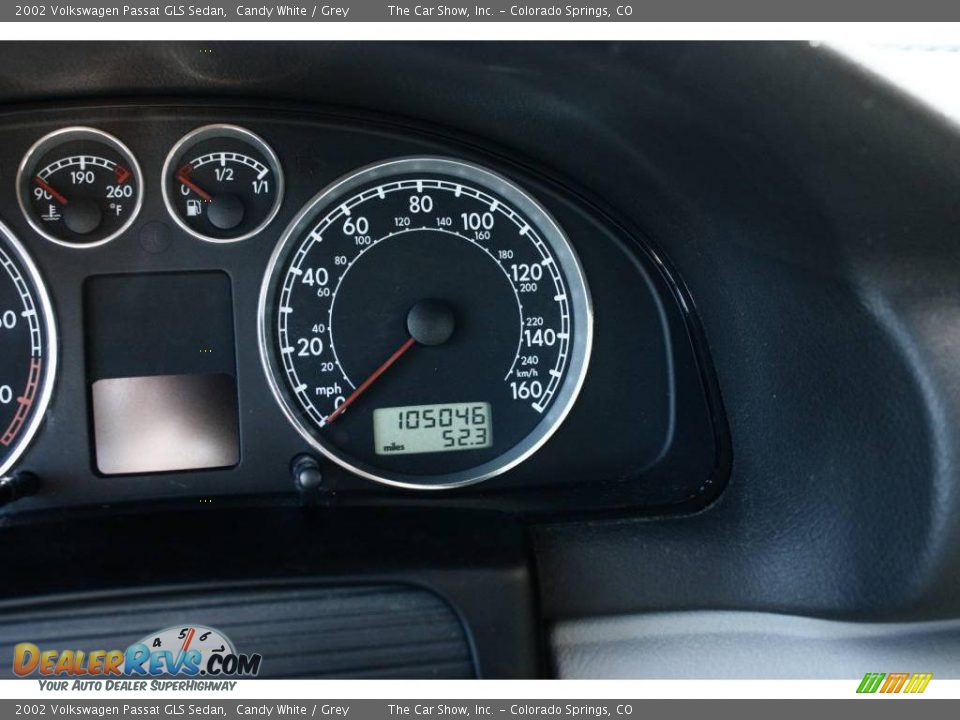 2002 Volkswagen Passat GLS Sedan Candy White / Grey Photo #8