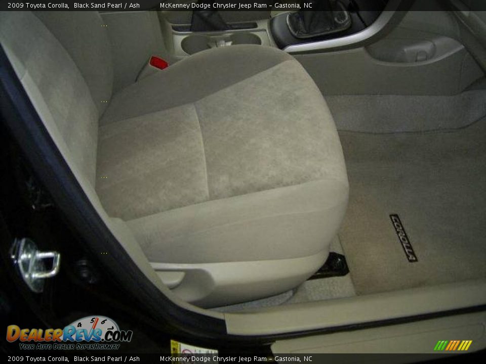 2009 Toyota Corolla Black Sand Pearl / Ash Photo #14
