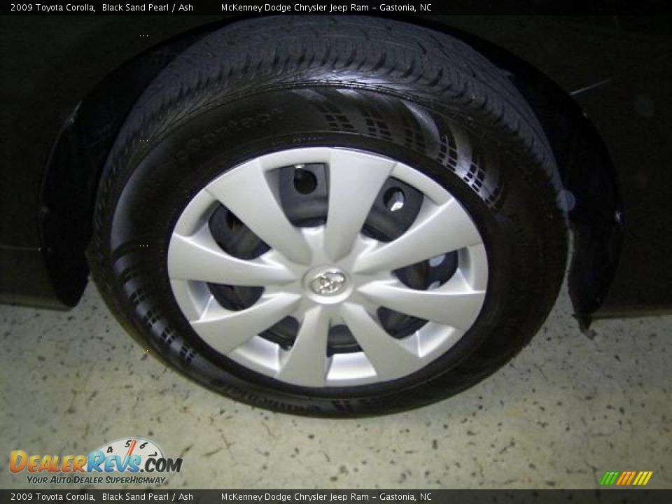 2009 Toyota Corolla Black Sand Pearl / Ash Photo #17