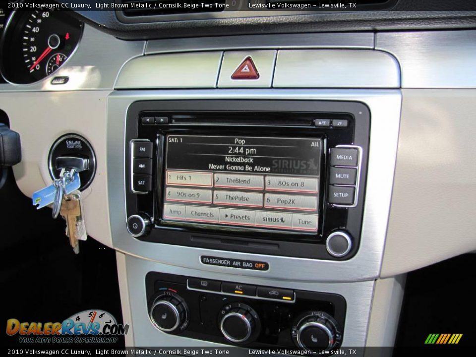 2010 Volkswagen CC Luxury Light Brown Metallic / Cornsilk Beige Two Tone Photo #17