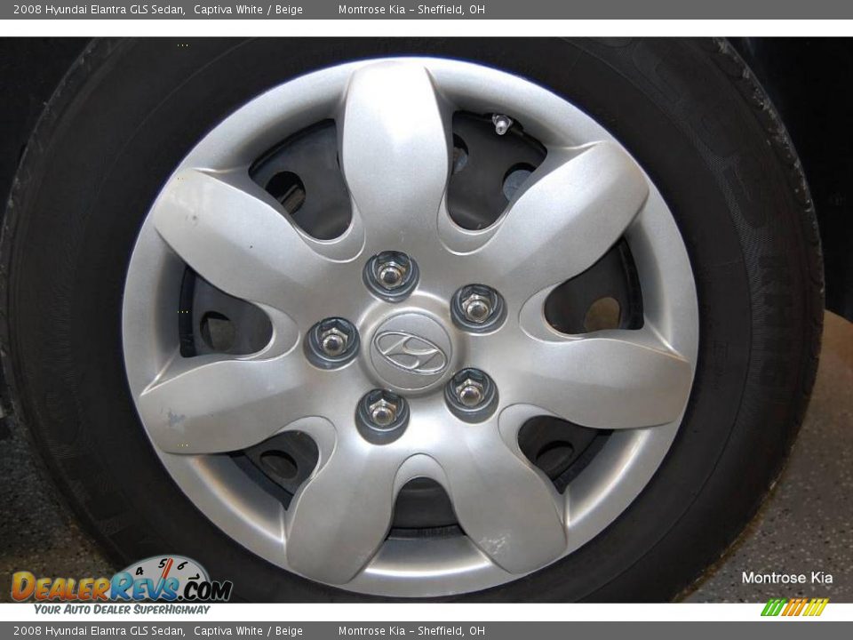 2008 Hyundai Elantra GLS Sedan Captiva White / Beige Photo #25