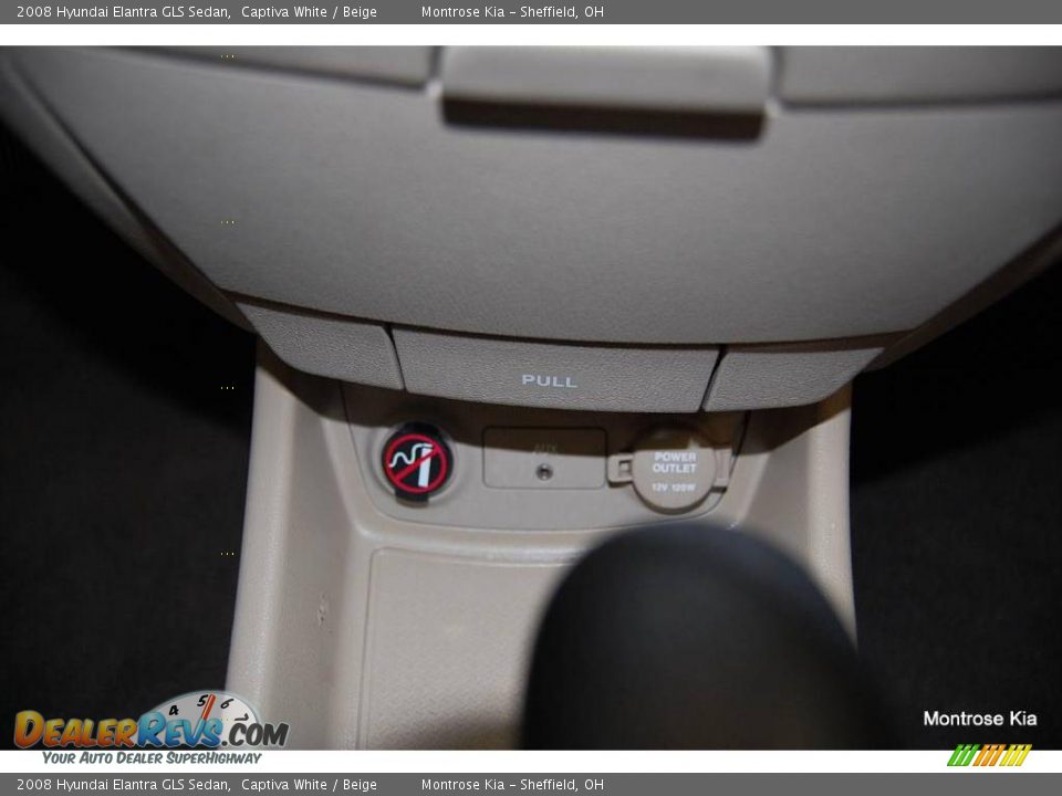 2008 Hyundai Elantra GLS Sedan Captiva White / Beige Photo #32