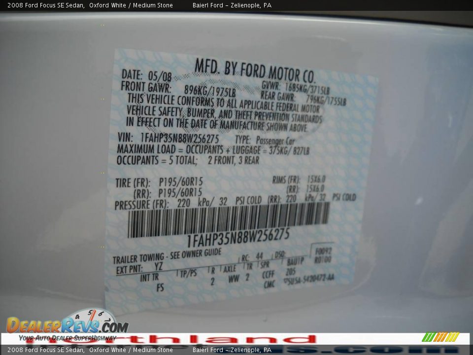 2008 Ford Focus SE Sedan Oxford White / Medium Stone Photo #12
