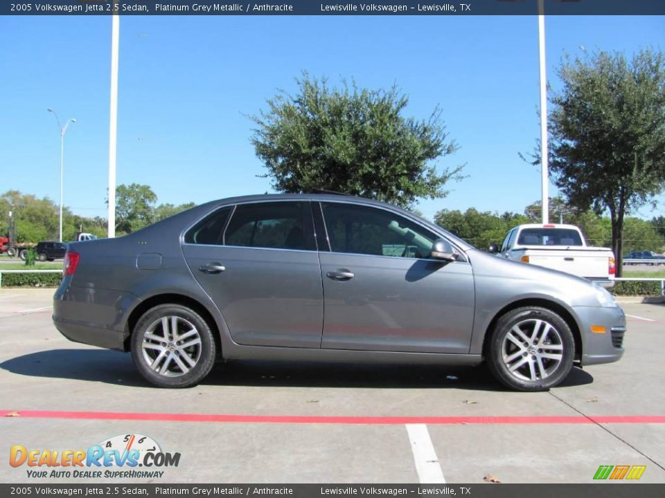 2005 Volkswagen Jetta 2.5 Sedan Platinum Grey Metallic / Anthracite Photo #6