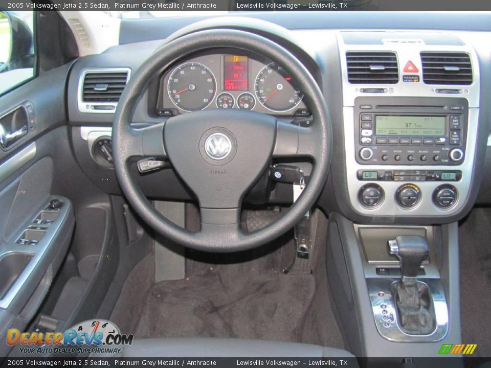2005 Volkswagen Jetta 2.5 Sedan Platinum Grey Metallic / Anthracite Photo #14