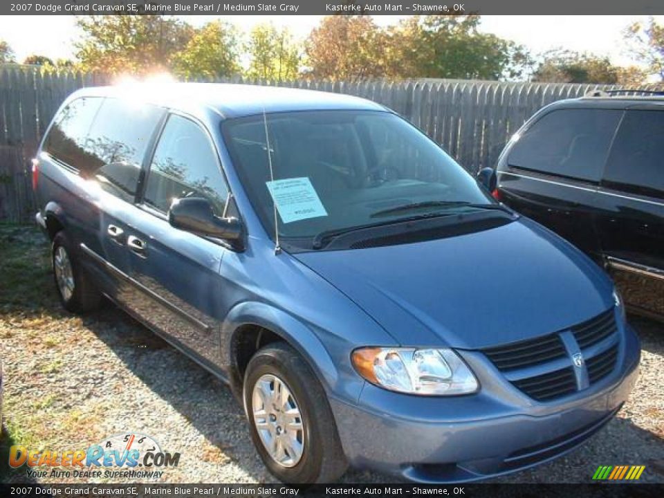 2007 Dodge Grand Caravan SE Marine Blue Pearl / Medium Slate Gray Photo #1