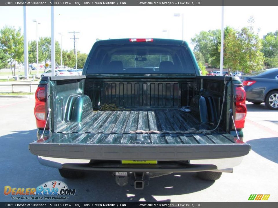 2005 Chevrolet Silverado 1500 LS Crew Cab Dark Green Metallic / Tan Photo #17