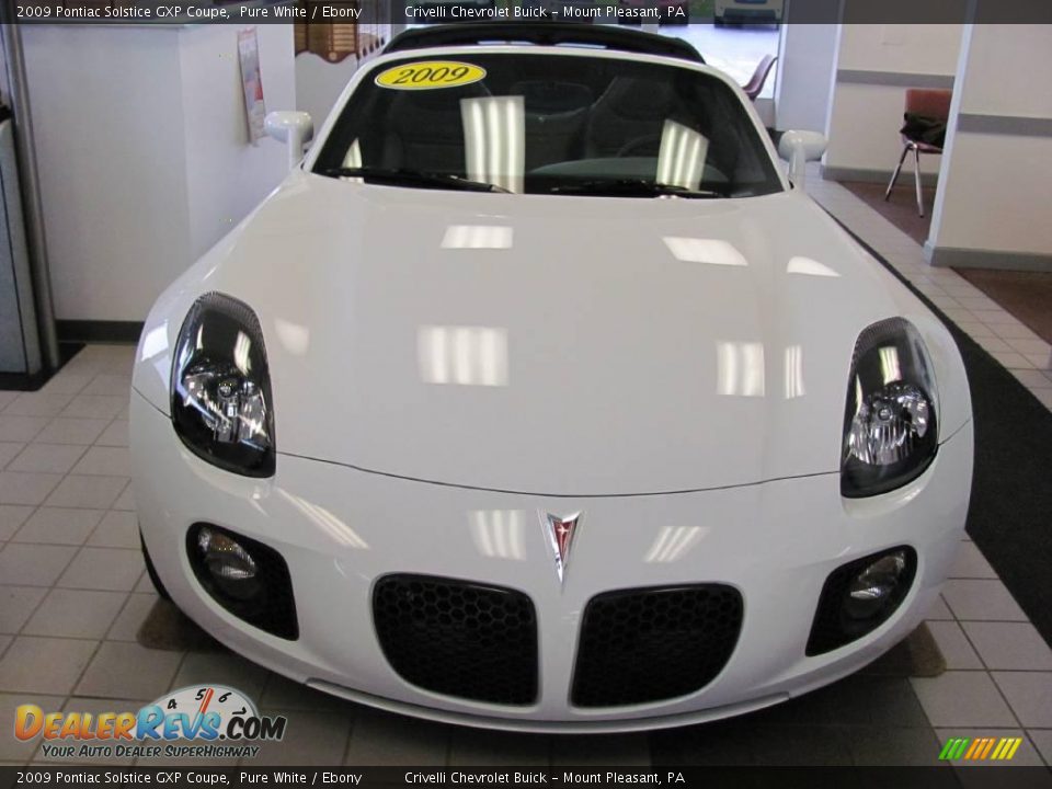 2009 Pontiac Solstice GXP Coupe Pure White / Ebony Photo #2