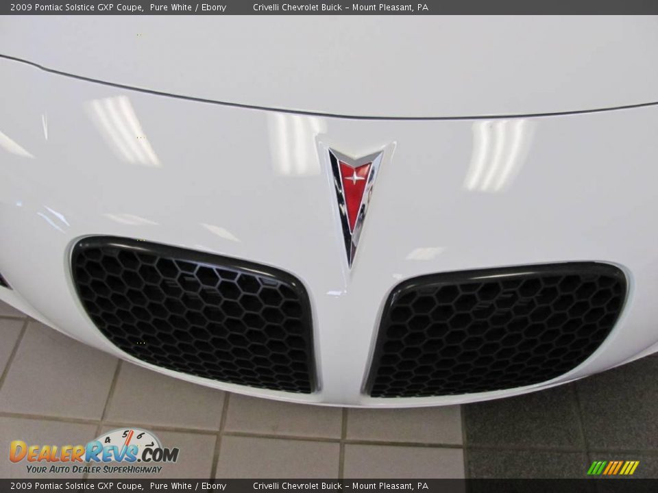 2009 Pontiac Solstice GXP Coupe Pure White / Ebony Photo #3