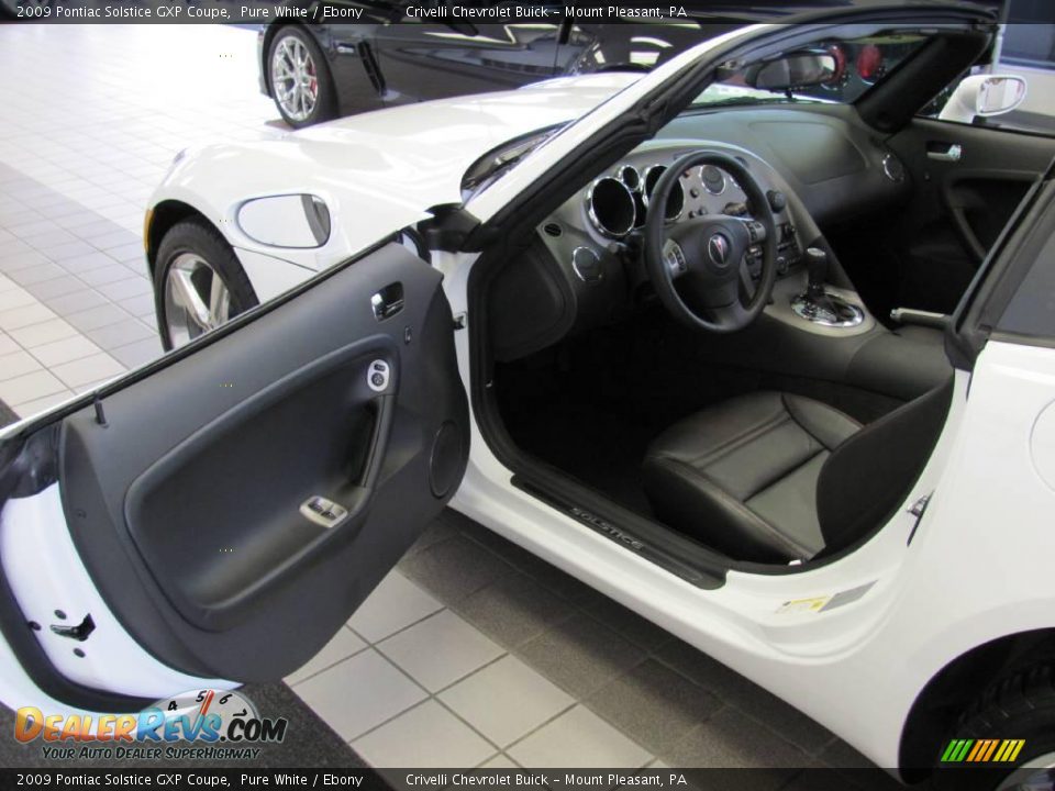 2009 Pontiac Solstice GXP Coupe Pure White / Ebony Photo #13