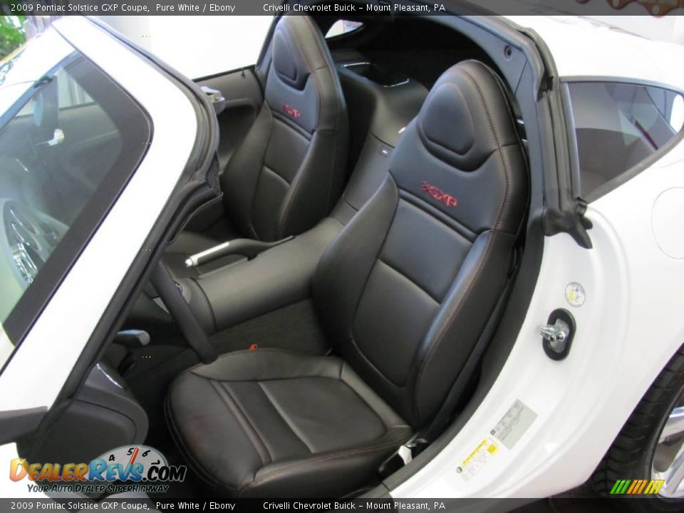 2009 Pontiac Solstice GXP Coupe Pure White / Ebony Photo #17