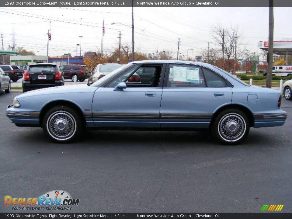 1993 Oldsmobile Eighty-Eight Royale Light Sapphire Metallic / Blue Photo #2