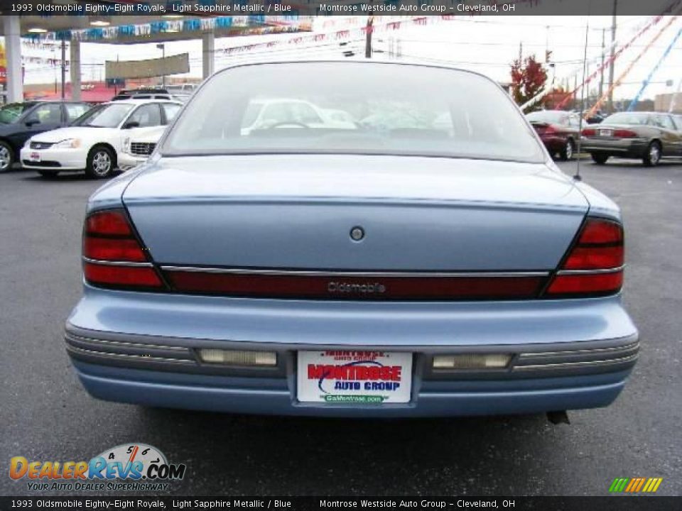 1993 Oldsmobile Eighty-Eight Royale Light Sapphire Metallic / Blue Photo #4