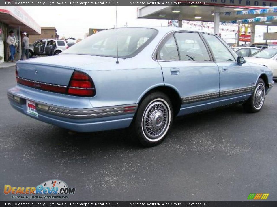 1993 Oldsmobile Eighty-Eight Royale Light Sapphire Metallic / Blue Photo #5