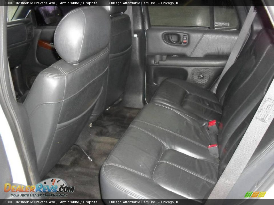 2000 Oldsmobile Bravada AWD Arctic White / Graphite Photo #10