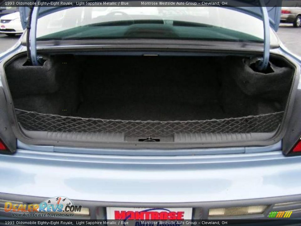 1993 Oldsmobile Eighty-Eight Royale Light Sapphire Metallic / Blue Photo #24