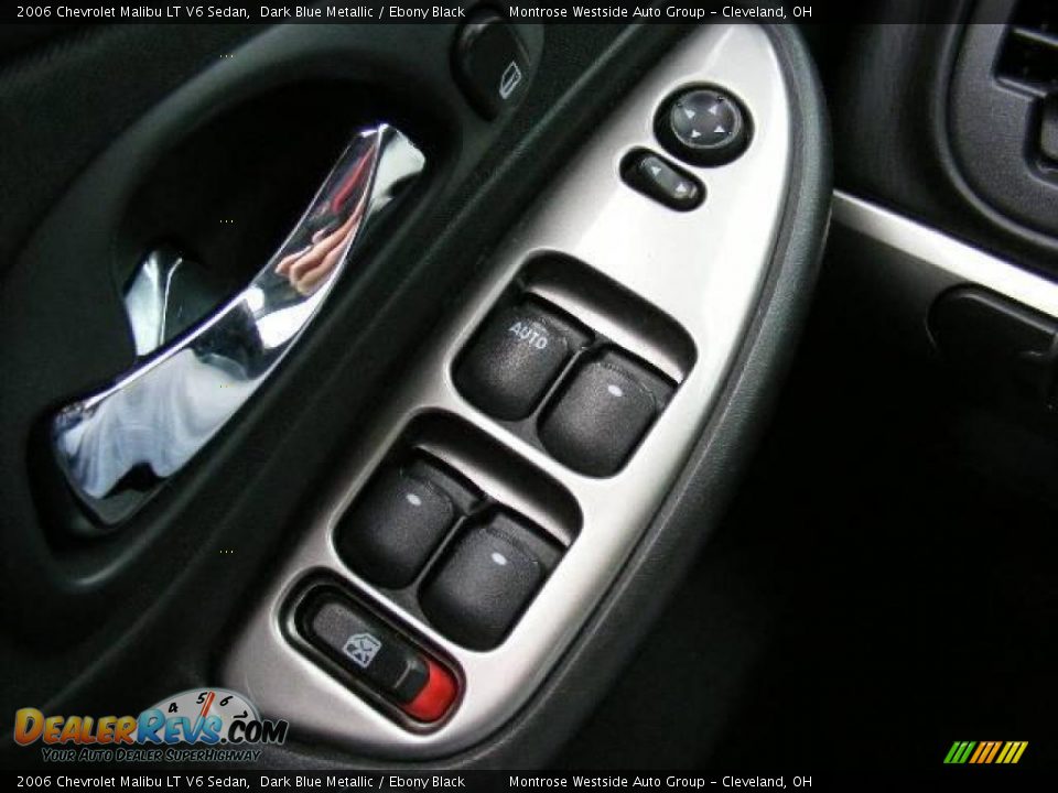 2006 Chevrolet Malibu LT V6 Sedan Dark Blue Metallic / Ebony Black Photo #23