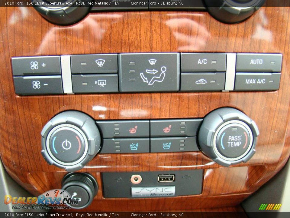 2010 Ford F150 Lariat SuperCrew 4x4 Royal Red Metallic / Tan Photo #23