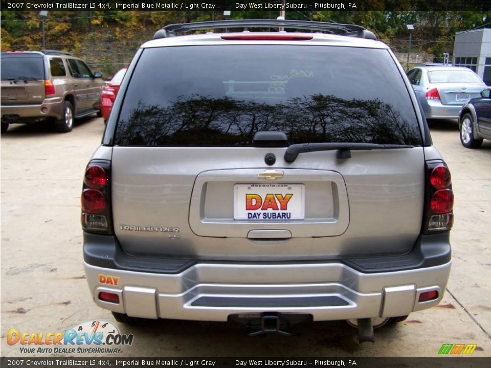 2007 Chevrolet TrailBlazer LS 4x4 Imperial Blue Metallic / Light Gray Photo #8