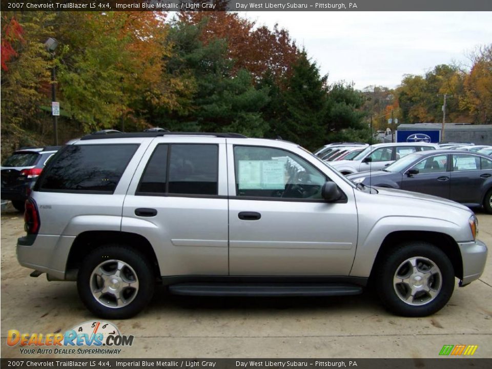 2007 Chevrolet TrailBlazer LS 4x4 Imperial Blue Metallic / Light Gray Photo #10