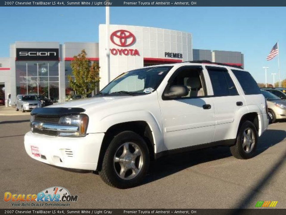 2007 Chevrolet TrailBlazer LS 4x4 Summit White / Light Gray Photo #1