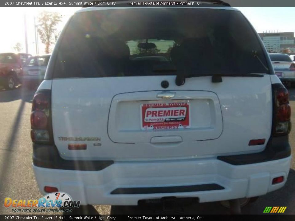 2007 Chevrolet TrailBlazer LS 4x4 Summit White / Light Gray Photo #4