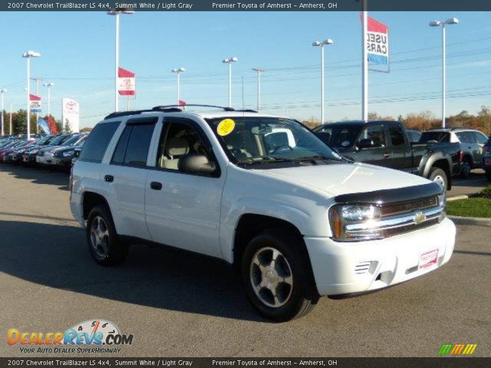 2007 Chevrolet TrailBlazer LS 4x4 Summit White / Light Gray Photo #7