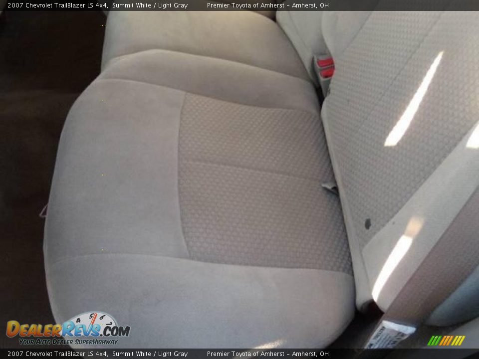 2007 Chevrolet TrailBlazer LS 4x4 Summit White / Light Gray Photo #10