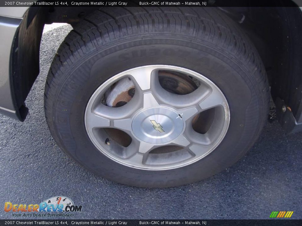 2007 Chevrolet TrailBlazer LS 4x4 Graystone Metallic / Light Gray Photo #9