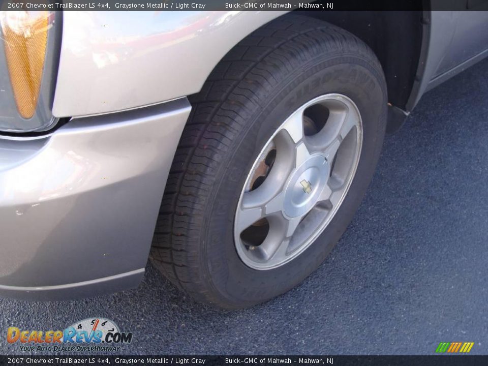 2007 Chevrolet TrailBlazer LS 4x4 Graystone Metallic / Light Gray Photo #10