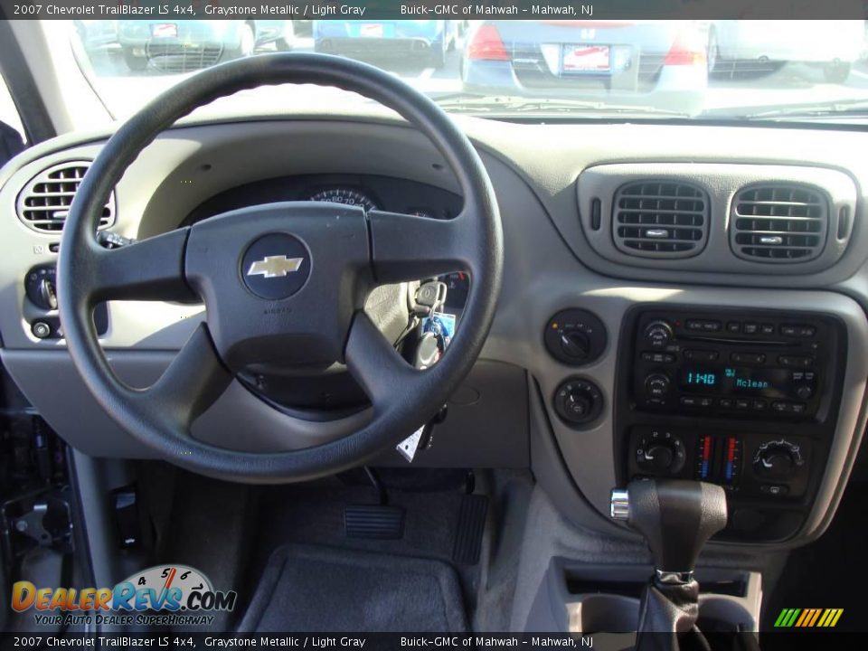 2007 Chevrolet TrailBlazer LS 4x4 Graystone Metallic / Light Gray Photo #20