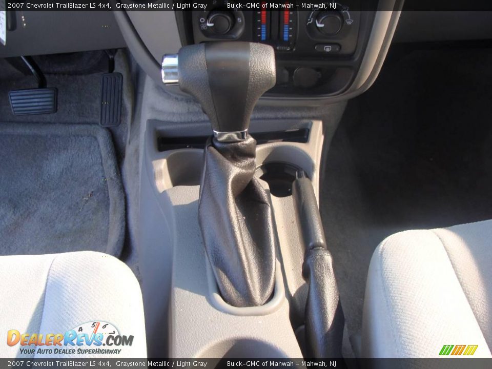 2007 Chevrolet TrailBlazer LS 4x4 Graystone Metallic / Light Gray Photo #23