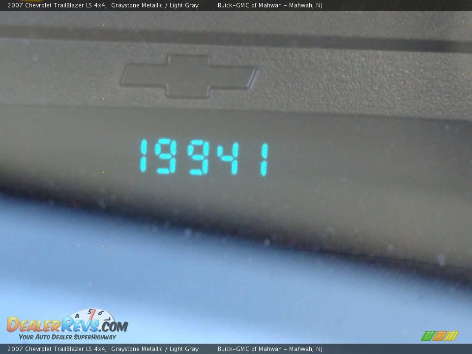 2007 Chevrolet TrailBlazer LS 4x4 Graystone Metallic / Light Gray Photo #25