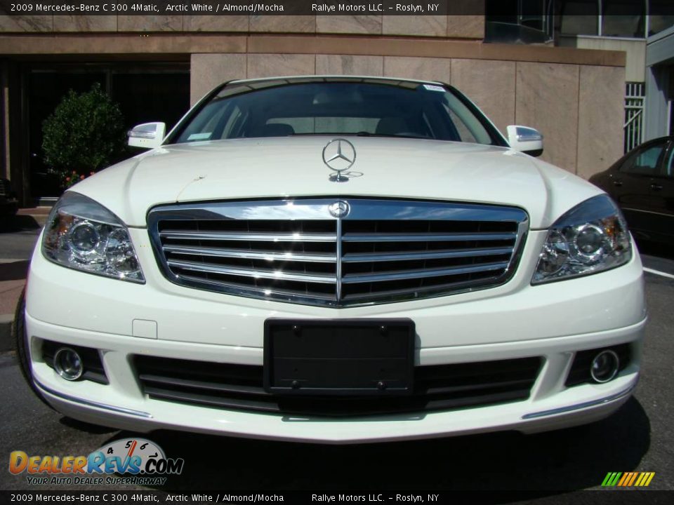 2009 Mercedes-Benz C 300 4Matic Arctic White / Almond/Mocha Photo #2