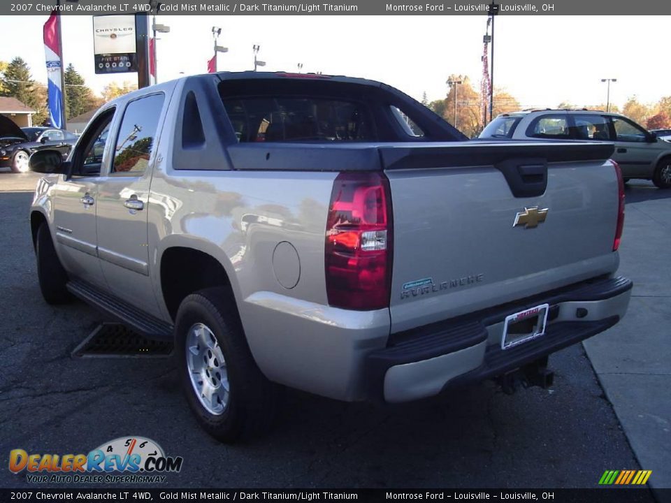 2007 Chevrolet Avalanche LT 4WD Gold Mist Metallic / Dark Titanium/Light Titanium Photo #3