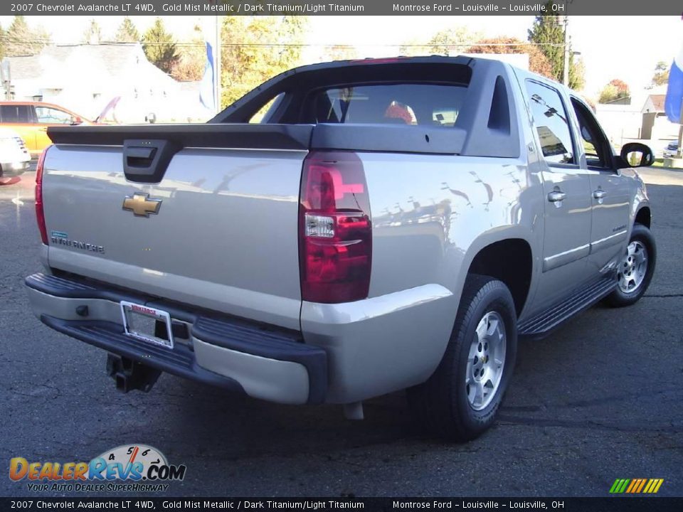 2007 Chevrolet Avalanche LT 4WD Gold Mist Metallic / Dark Titanium/Light Titanium Photo #5