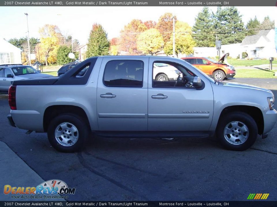 2007 Chevrolet Avalanche LT 4WD Gold Mist Metallic / Dark Titanium/Light Titanium Photo #6