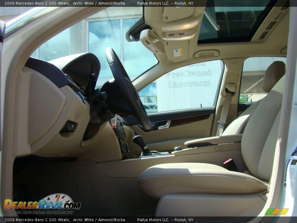 2009 Mercedes-Benz C 300 4Matic Arctic White / Almond/Mocha Photo #9