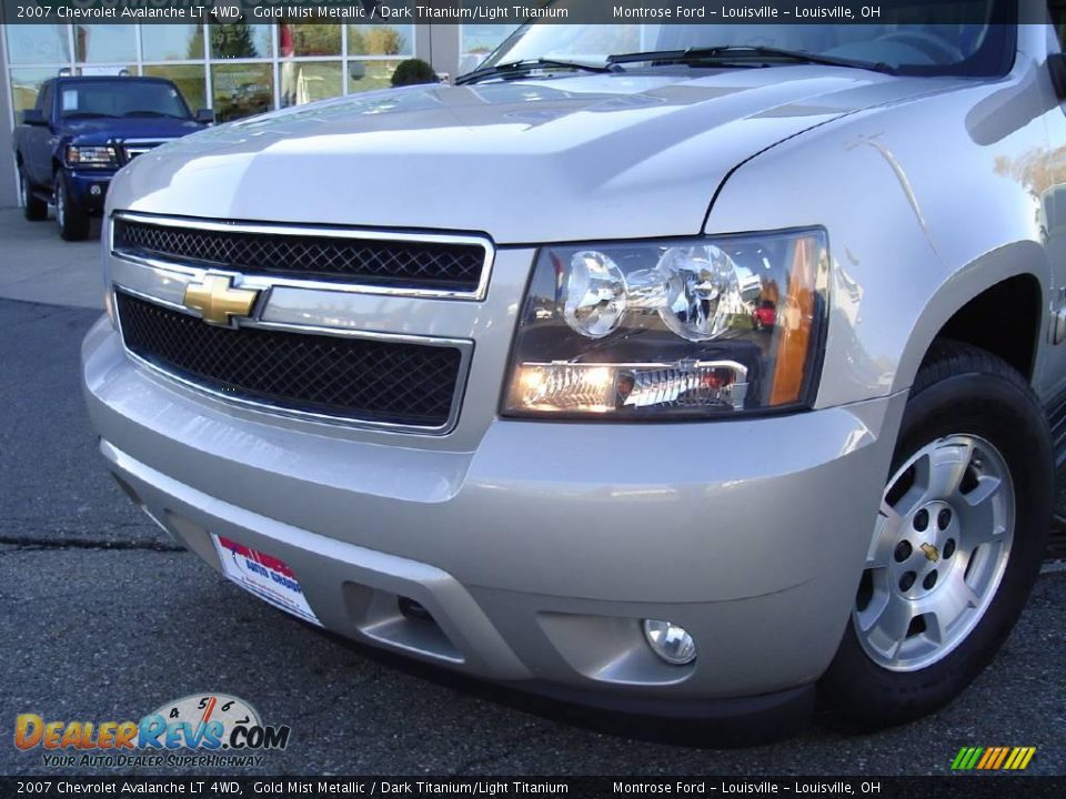 2007 Chevrolet Avalanche LT 4WD Gold Mist Metallic / Dark Titanium/Light Titanium Photo #9