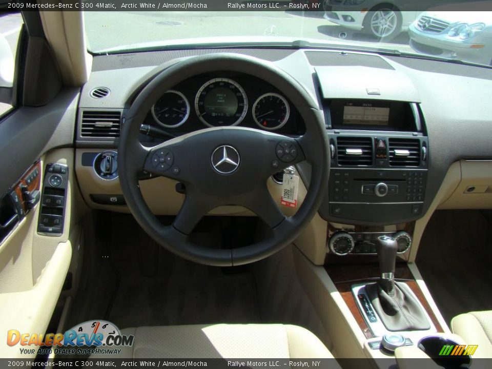 2009 Mercedes-Benz C 300 4Matic Arctic White / Almond/Mocha Photo #12