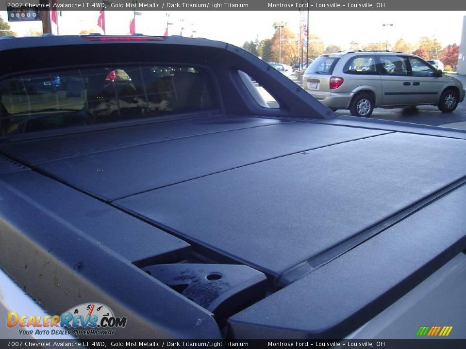 2007 Chevrolet Avalanche LT 4WD Gold Mist Metallic / Dark Titanium/Light Titanium Photo #13